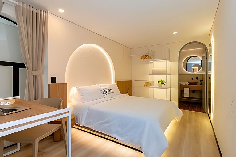 Casa Fiora | 2BR Laureles Apt – Kitchen, WiFi & AC