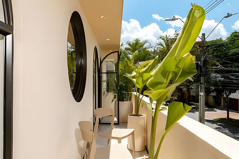 Casa Fiora|Spacious 3BR Laureles Apt w/Balcony Kitchen & WiF