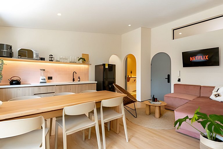 Casa Fiora|Spacious 3BR Laureles Apt w/Balcony Kitchen & WiF