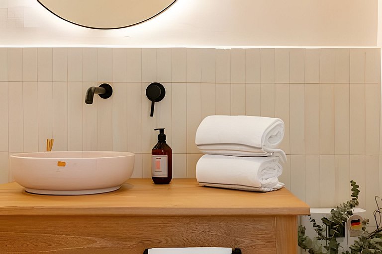 Casa Fiora|Spacious 3BR Laureles Apt w/Balcony Kitchen & WiF