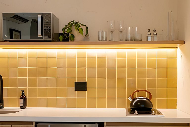 Casa Fiora|Studio Laureles w/Patio, Kitchen & WiFi