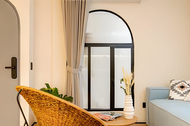 CasaFiora|1BR Laureles Apt w/ Desk, Kitchen & WiFi