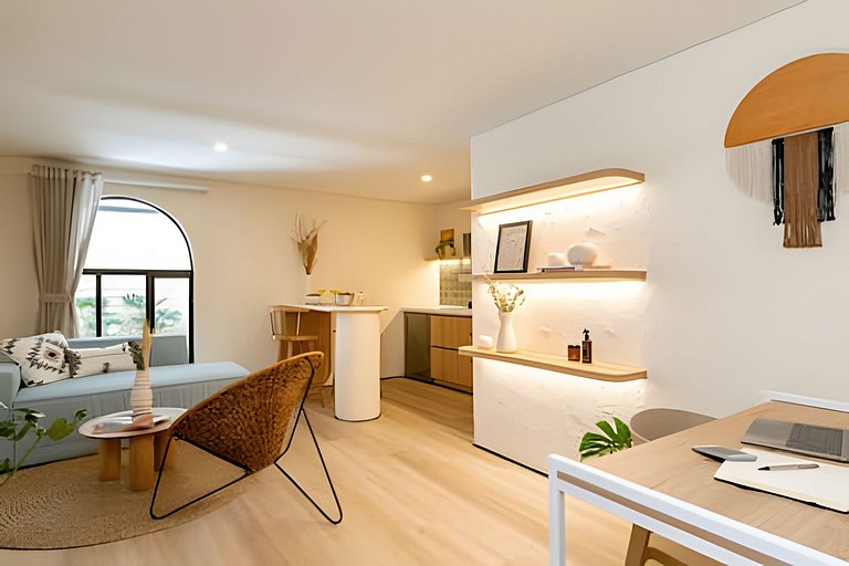 CasaFiora|1BR Laureles Apt w/ Desk, Kitchen & WiFi