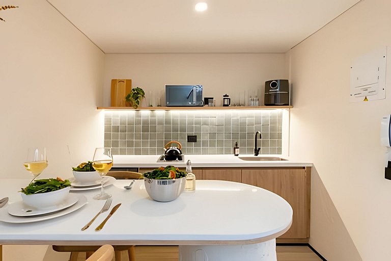 CasaFiora|1BR Laureles Apt w/ Desk, Kitchen & WiFi