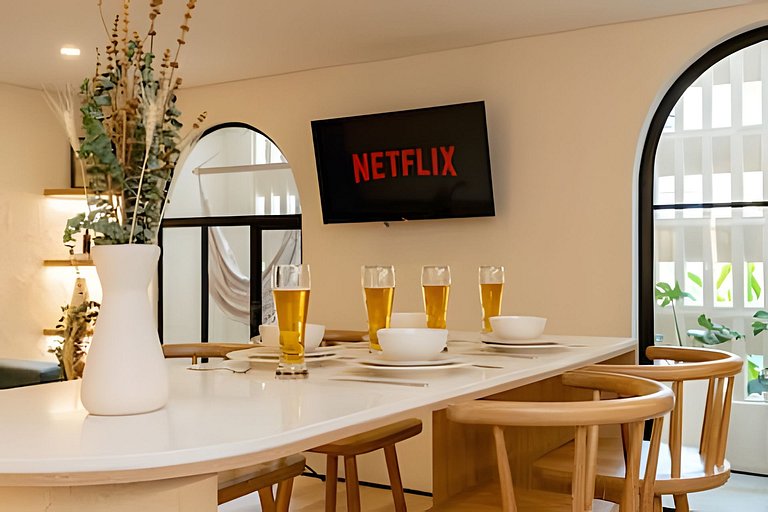 Casa Fiora| 2BR Laureles Apt w/ Balcony, AC & WiFi