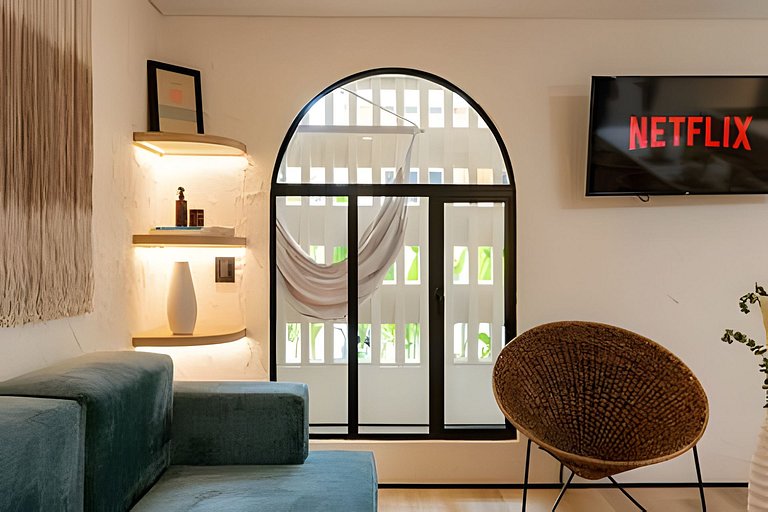 Casa Fiora| 2BR Laureles Apt w/ Balcony, AC & WiFi