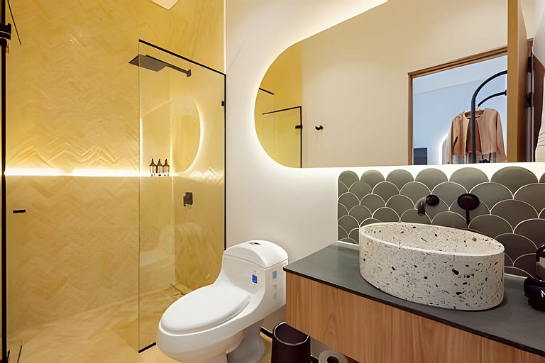 Luxury boho apartment - A/C - Kitchen- Fast Wi-Fi