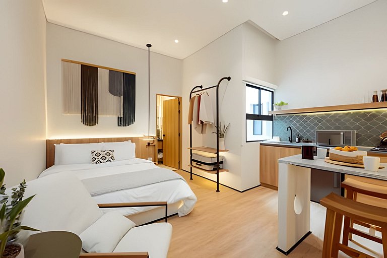 Luxury boho apartment - A/C - Kitchen- Fast Wi-Fi