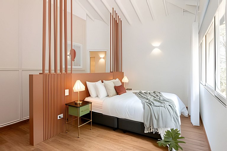 Villa in Poblado+6BR+Jacuzzi+Ping Pong+BBQ!