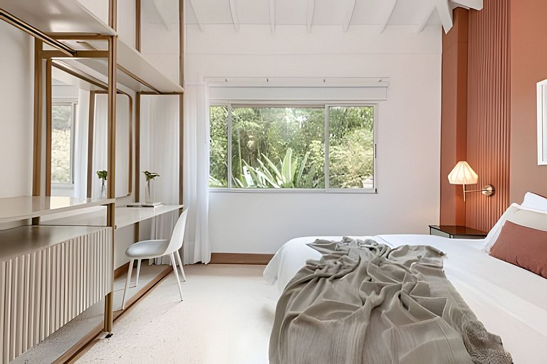 Villa in Poblado+6BR+Jacuzzi+Ping Pong+BBQ!