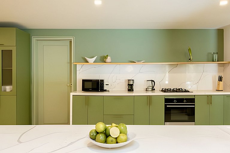 Villa in Poblado+6BR+Jacuzzi+Ping Pong+BBQ!