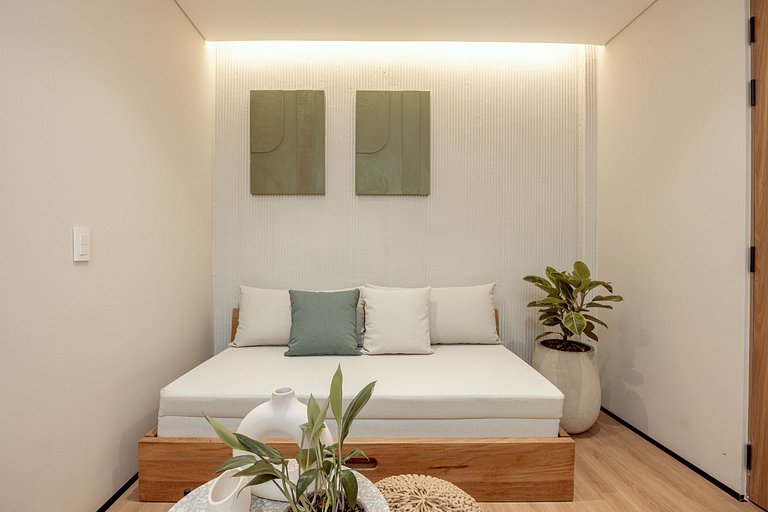 Luxury boho apartment - A/C - Kitchen- Fast Wi-Fi